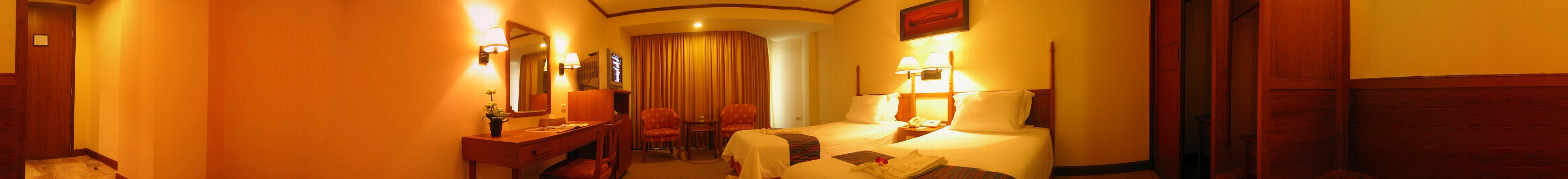 Pullman Pattaya Aisawan Hotel