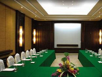 Movenpick Resort and Spa Karon Beach Phuket
