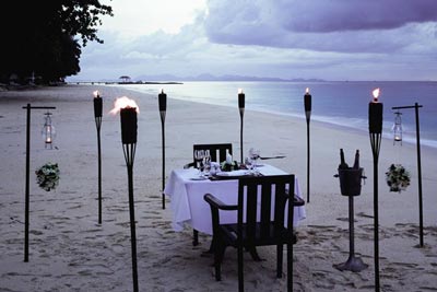 Honeymoon Island Phuket Resort