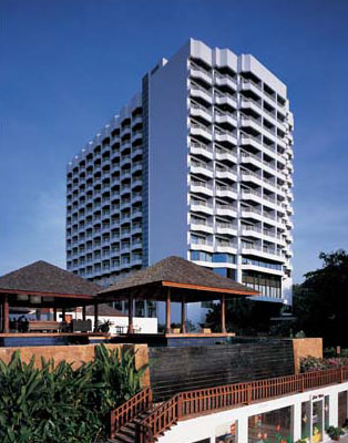 Pullman Pattaya Aisawan Hotel