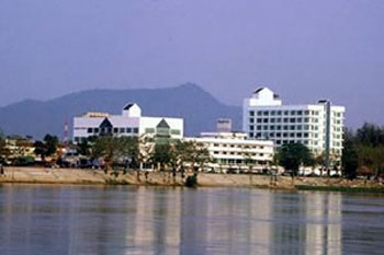 Viang Tak Riverside Hotel