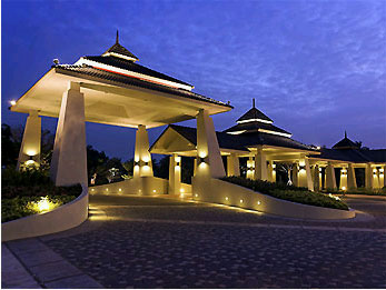 Novotel Chumphon Beach Resort and Golf Novotel Chumphon Beach Resort and Golf