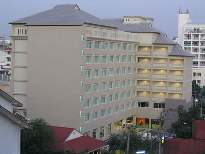 Crown Pattaya Beach Hotel