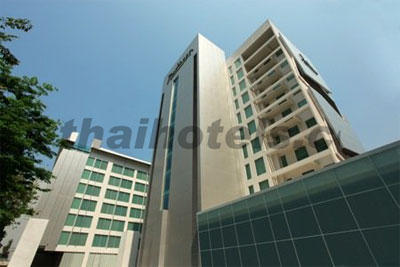 Radisson Suites Bangkok Sukhumvit Hotel Radisson Suites Bangkok Sukhumvit Hotel