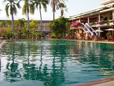 Amari Rincome Hotel Chiang Mai Pool Picture Amari Rincome Hotel Chiang Mai Pool Picture