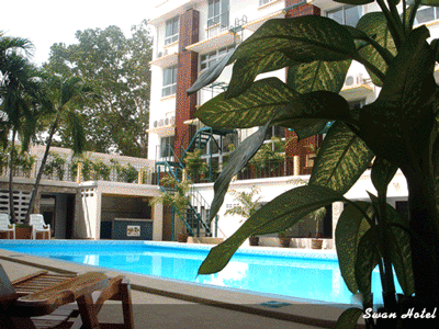 Swan Hotel Bangkok Pool Picture