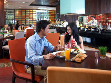 Holiday Inn Silom Hotel Bangkok