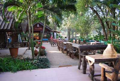 Country Lake Nature Lodge Hotel Nakhon Sawan Restaurant Picture