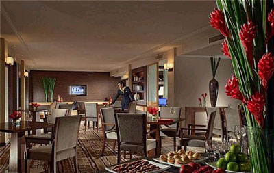 Holiday Inn Ploenchit Bangkok Hotel