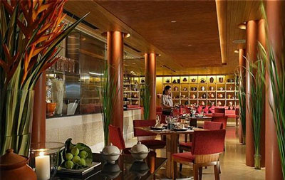 Holiday Inn Ploenchit Bangkok Hotel