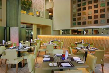 Swissotel Nai Lert Park Hotel Bangkok Restaurant Picture Swissotel Nai Lert Park Hotel Bangkok Restaurant Picture