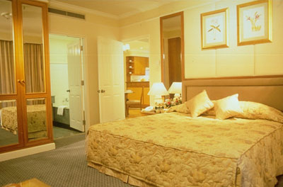 Cape House Lang Suan Serviced Apartments Hotel Bangkok Room Picture