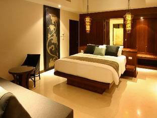 Movenpick Resort and Spa Karon Beach Phuket