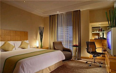 Holiday Inn Ploenchit Bangkok Hotel