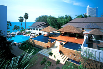 Pullman Pattaya Aisawan Hotel